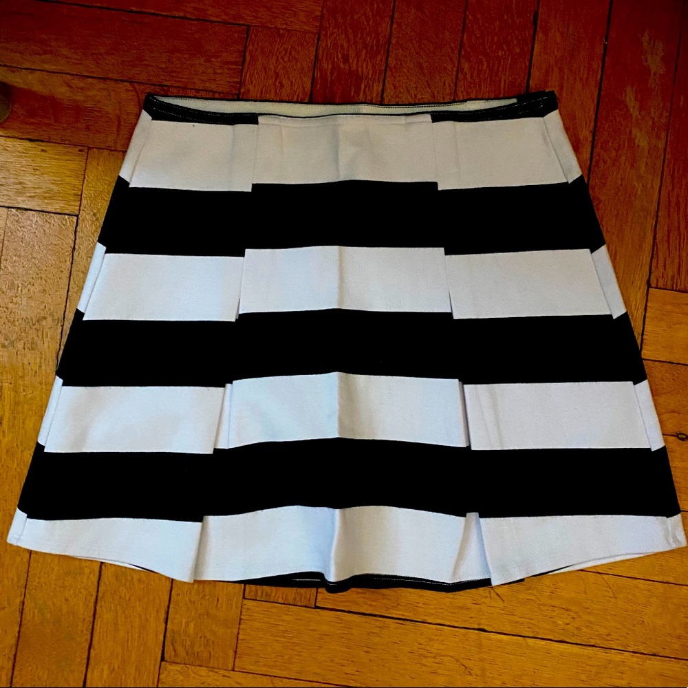 🖤STRIPED TENNIS SKIRT🖤